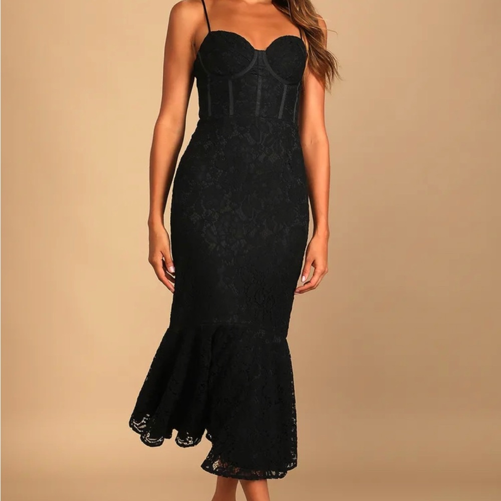 Lulu’s Found Your Love Black Lace Sleeveless Trumpet Midi Dress M NWT